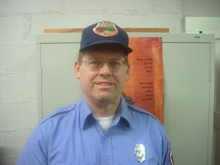 Mike Thackerary